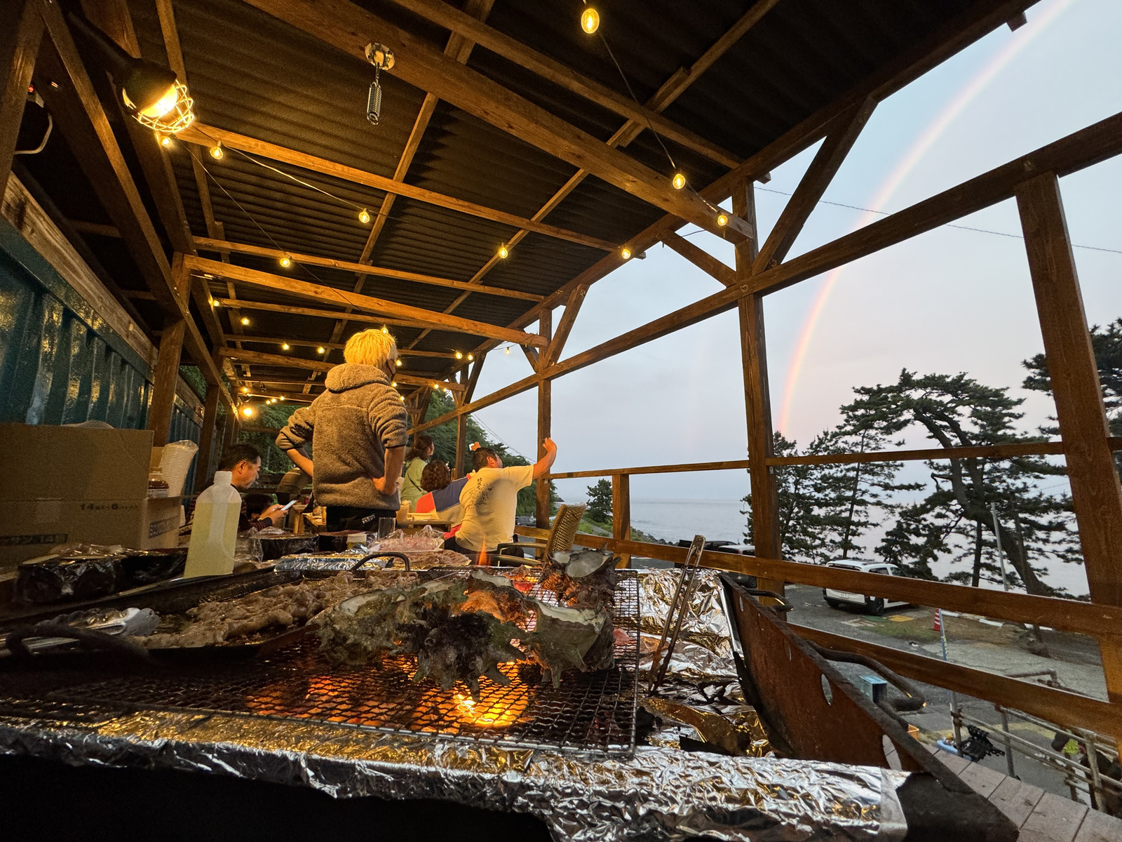 美味しいBBQと美しい虹